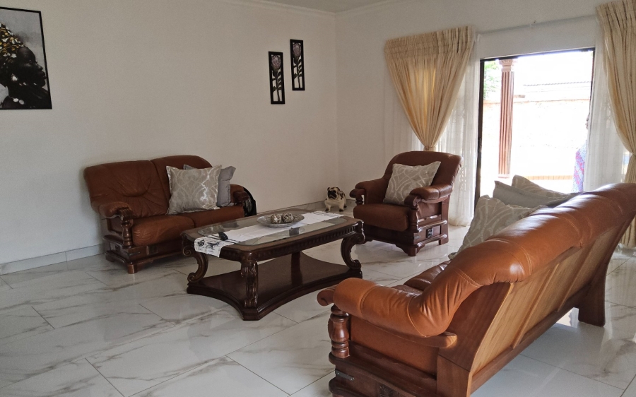 4 Bedroom Property for Sale in La Hoff North West